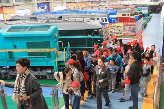 沈阳铁路局工业旅游启动 指定地点有车接送-