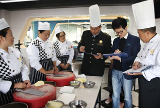 联合新东方烹饪教育,好慷推出会做饭的员工制