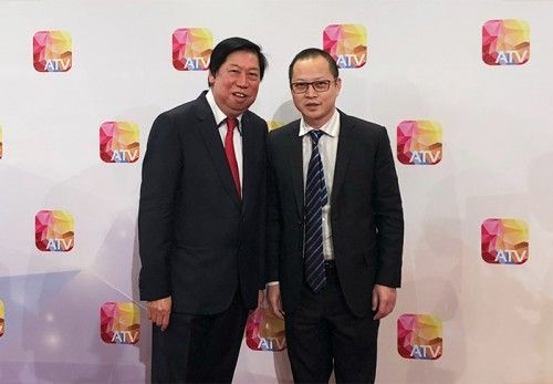 香港亚洲电视ATV正式开台 华曦达出席庆贺