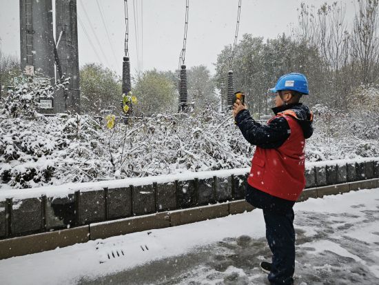 国网沈阳供电公司：集结1110人，全力应对雨雪冰冻天气
